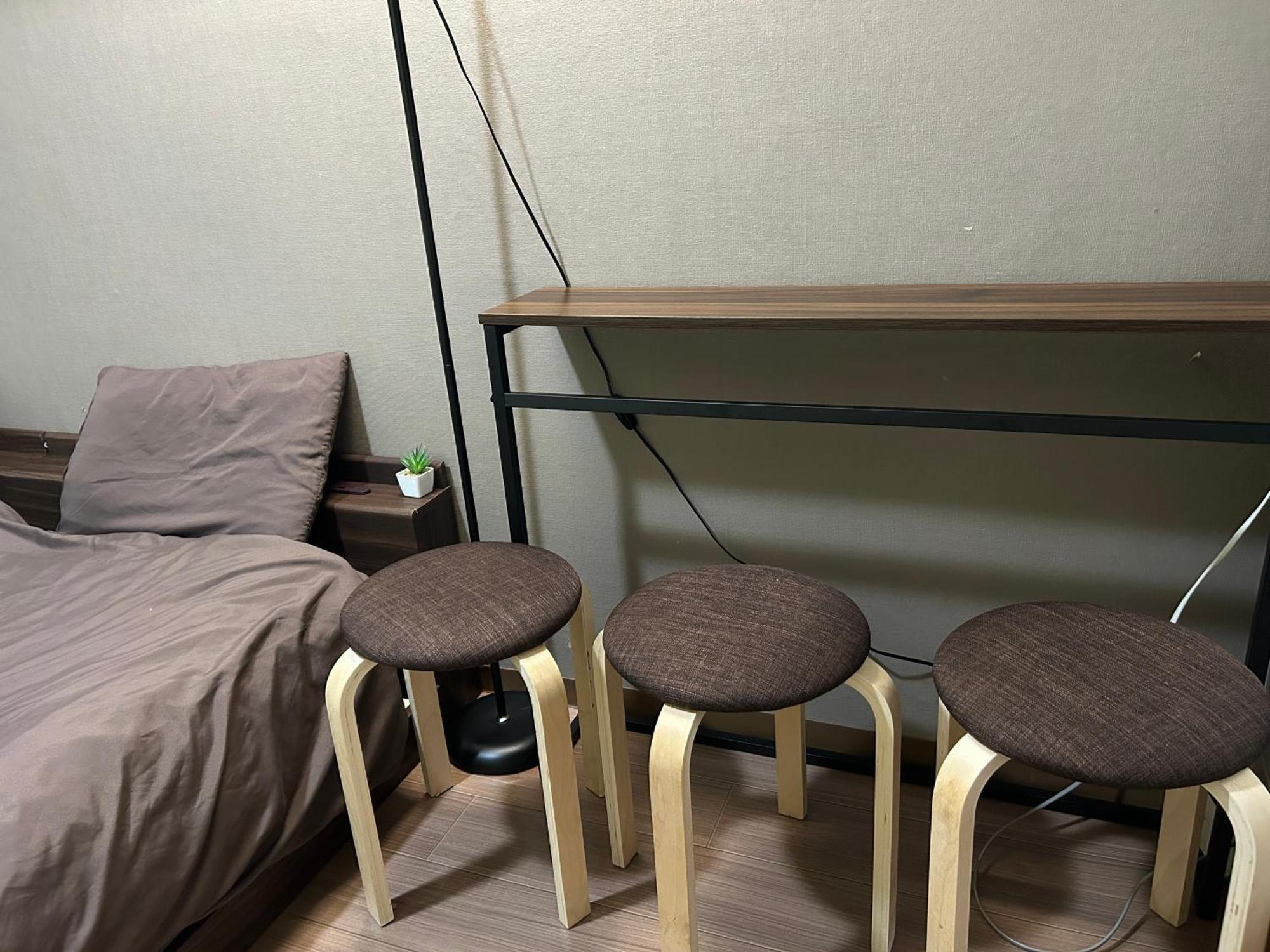 Guest House Zwell Hakata Yakuin Fukuoka  Bagian luar foto